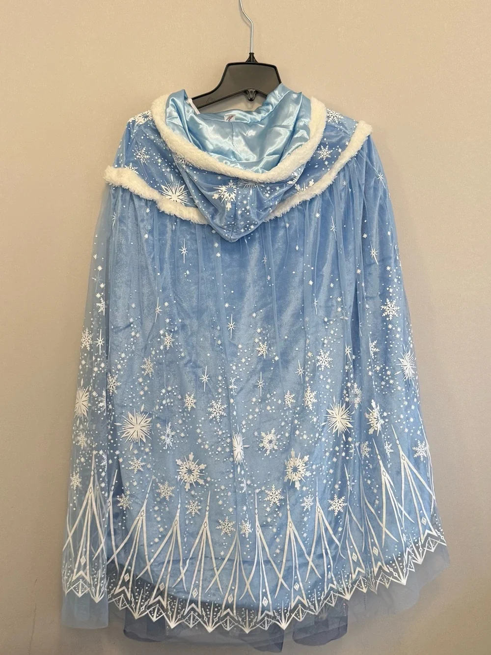Elsa Like little Girl dress Light Blue Satin-Look cape- little girl size 7